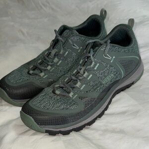 Keen Women’s Forest Green Trail Shoes | Size 8